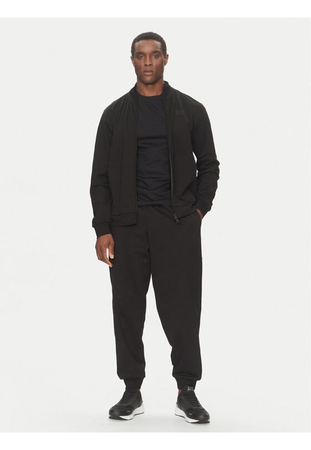 EA7 Emporio Armani Dres 7M000235 AF13512 UC001 Czarny Regular Fit. Kolor: czarny. Materiał: bawełna
