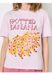 Sinsay - Bawełniana koszulka z nadrukiem - fioletowy. Kolor: fioletowy. Materiał: bawełna. Wzór: nadruk #1