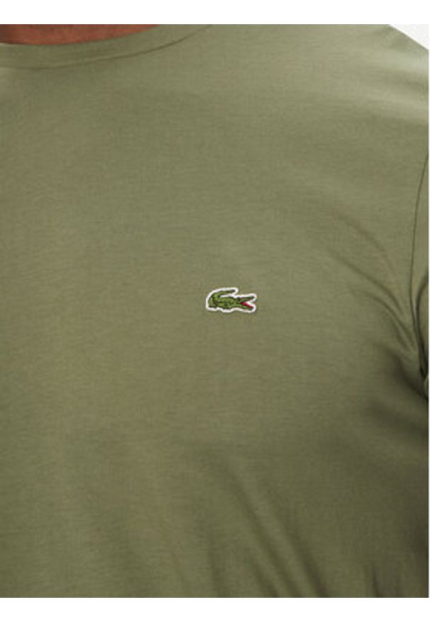 Lacoste T-Shirt TH6709 Zielony Regular Fit. Kolor: zielony. Materiał: bawełna