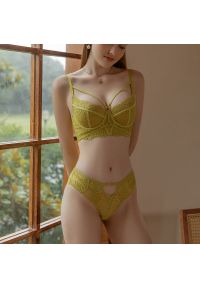 Intica - Komplet bielizny z koronką na specjalne okazje Meredith. Kolor: żółty. Materiał: koronka. Wzór: koronka