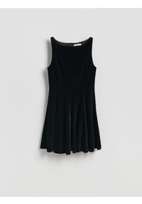 Reserved - Welurowa sukienka - czarny. Kolor: czarny. Materiał: welur. Typ sukienki: proste