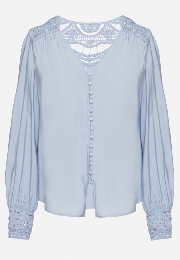 Born2be - Jasnoniebieska Koszula z Ażurowymi Wstawkami Nanlira. Okazja: na co dzień. Kolor: niebieski. Materiał: jeans. Wzór: ażurowy. Styl: casual