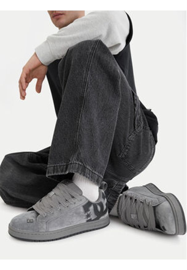 DC Shoes Sneakersy CEO-V5-10116 Szary. Kolor: szary. Materiał: zamsz, skóra