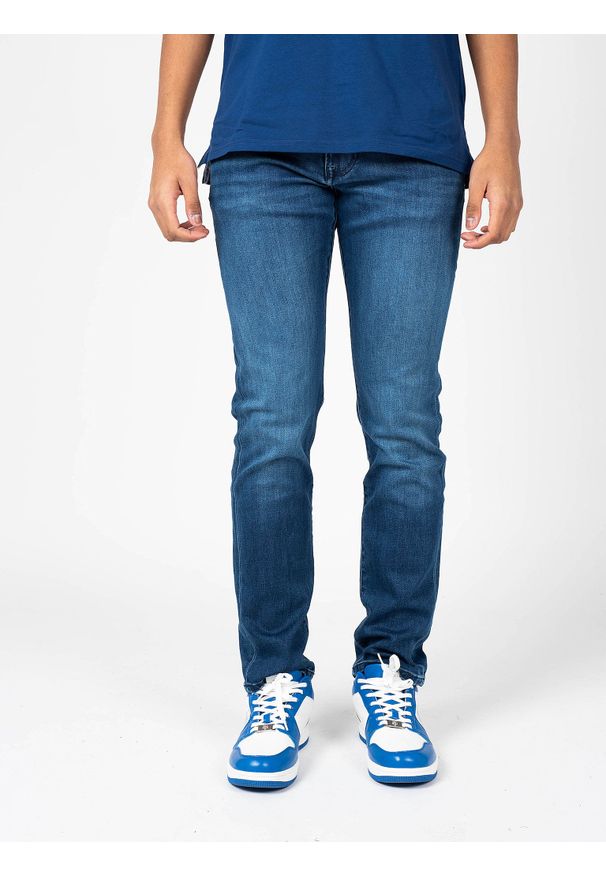 Pepe Jeans Jeansy "M24_106" | PM201473VO74 | Mężczyzna | Granatowy. Stan: obniżony. Kolor: niebieski. Wzór: haft, aplikacja