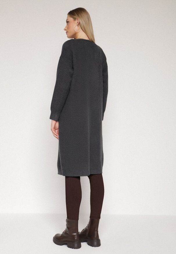 Born2be - Ciemnoszary Długi Kardigan Bez Zapięć z Dzianiny z Wełną Mevesia. Okazja: na co dzień. Kolor: szary. Materiał: dzianina, wełna. Długość: długie. Styl: klasyczny, casual, elegancki