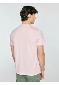 Big-Star - Koszulka męska z nadrukiem różowa Regger 600. Okazja: na spacer. Kolor: różowy. Materiał: materiał, bawełna, skóra, dzianina. Wzór: nadruk. Sezon: lato. Styl: klasyczny #4