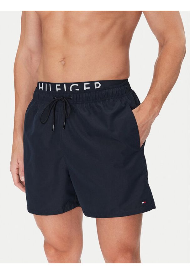 TOMMY HILFIGER - Tommy Hilfiger Szorty kąpielowe UM0UM03489 Granatowy Regular Fit. Kolor: niebieski. Materiał: syntetyk