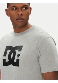 DC T-Shirt ADYZT05373 Szary Regular Fit. Kolor: szary. Materiał: bawełna