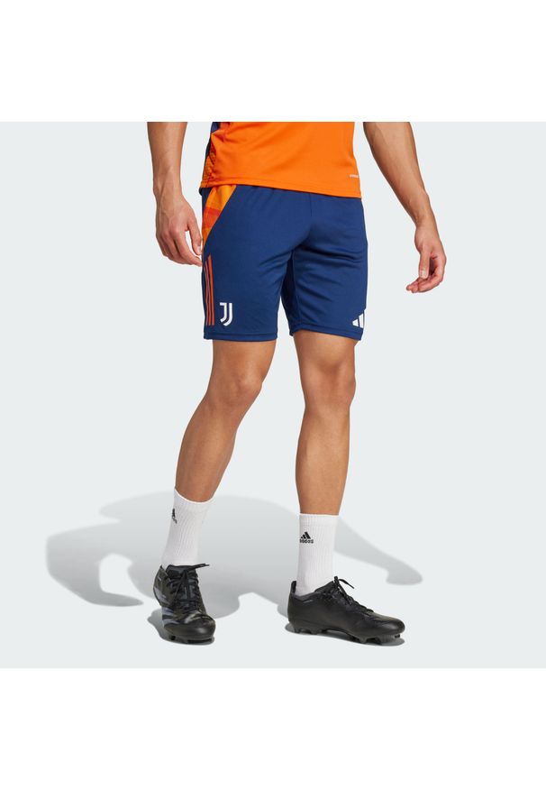 Adidas - Szorty Juventus Tiro 24 Competition Training. Kolor: niebieski. Materiał: materiał. Sport: piłka nożna