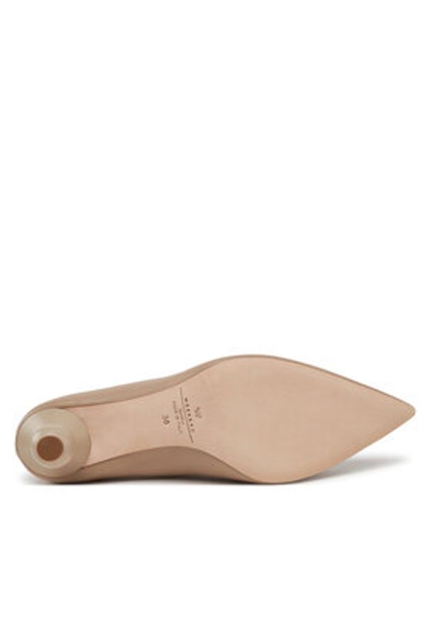 Weekend Max Mara Czółenka 2515521054600 Beżowy. Kolor: beżowy. Materiał: skóra