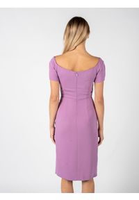 Pinko Sukienka "Malizioso" | 1G15U2 8385 | Kobieta | Fioletowy, Różowy. Kolor: wielokolorowy, różowy, fioletowy. Materiał: wiskoza, elastan. Długość rękawa: krótki rękaw. Wzór: aplikacja. Typ sukienki: dopasowane. Długość: midi