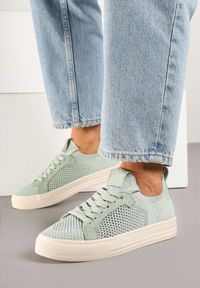 Renee - Zielone Sneakersy Ozdobione Siateczką Varlio. Okazja: na co dzień. Kolor: zielony. Materiał: jeans. Wzór: aplikacja #6