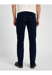 Lee - LEE DAREN ZIP FLY MĘSKIE SPODNIE MATERIAŁOWE SZTRUKSOWE RIVET NAVY 112355815 L707008607 #6