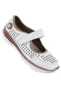 Skórzane półbuty azurowe na rzep białe T.Sokolski 2922/37. Zapięcie: rzepy. Kolor: biały. Materiał: skóra #1