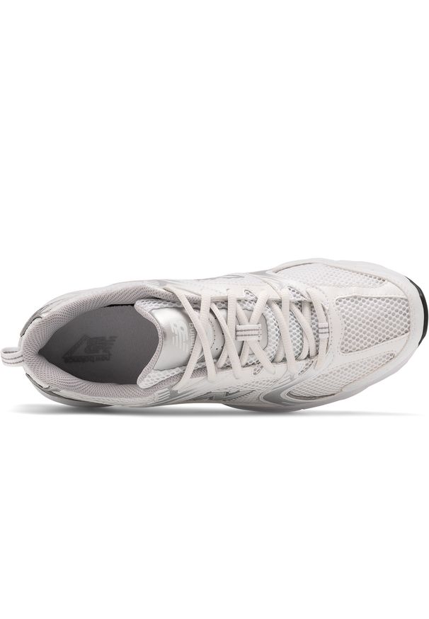 Buty unisex New Balance MR530EMA – białe. Okazja: na co dzień. Kolor: biały. Materiał: skóra, syntetyk, materiał. Szerokość cholewki: normalna. Sezon: lato