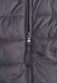 Renee - Szara Przejściowa Kamizelka z Pikowaniem i Kapturem Neatwenna. Okazja: na co dzień. Typ kołnierza: kaptur. Kolor: szary. Materiał: jeans. Styl: elegancki, sportowy, casual #7