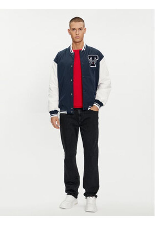 Tommy Jeans Kurtka bomber Colorblock Varsity DM0DM18702 Granatowy Regular Fit. Kolor: niebieski. Materiał: syntetyk