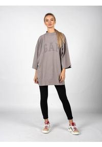 Yeezy Gap Engineered by Balenciaga - Yeezy Gap Engineered By Balenciaga T-Shirt "Dove" | 719615 TMVQ2 | Mężczyzna | Szary. Kolor: szary. Materiał: bawełna. Wzór: nadruk #5