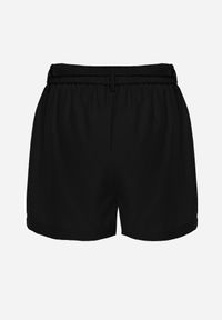 Renee - Czarne Spódnico-Szorty w Eleganckim Stylu z Wąskim Paskiem z Klamrą Ynislia. Kolor: czarny. Styl: elegancki #7