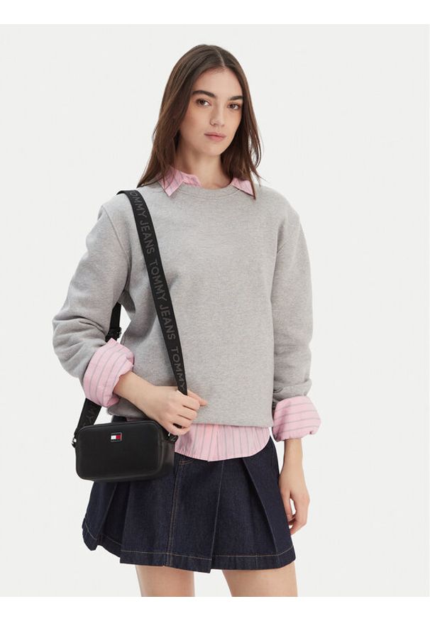 Tommy Jeans Torebka Tjw Daily Elevated Camera Bag AW0AW18065 Czarny. Kolor: czarny. Materiał: skórzane