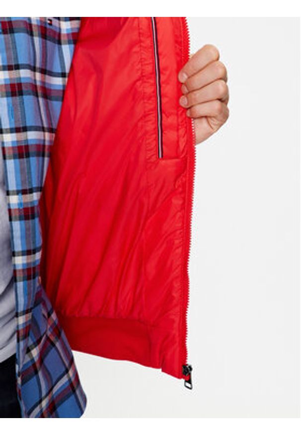 TOMMY HILFIGER - Tommy Hilfiger Kurtka przejściowa MW0MW32766 Czerwony Regular Fit. Kolor: czerwony. Materiał: syntetyk