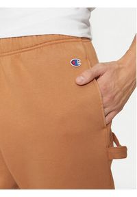Champion Bluza 220510 Beżowy Regular Fit. Kolor: beżowy. Materiał: bawełna