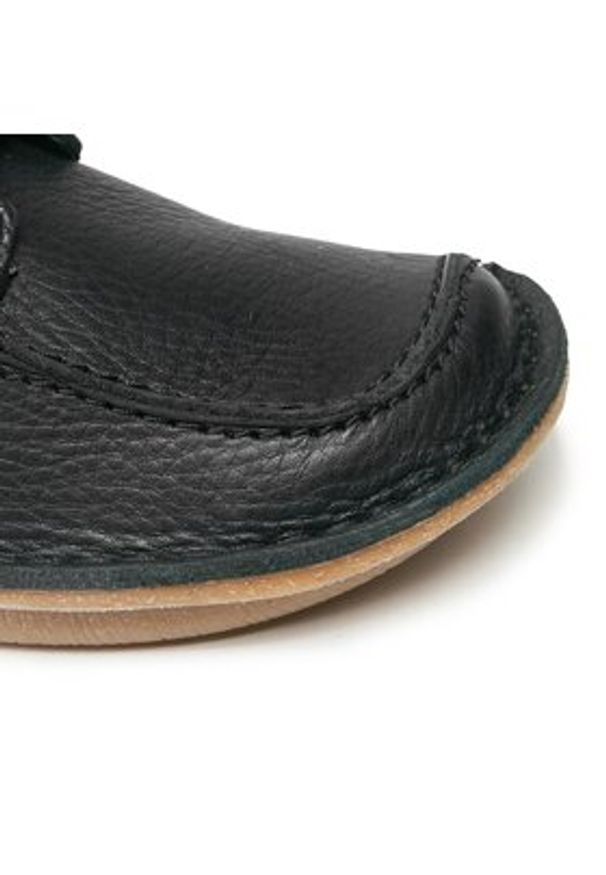Clarks Trzewiki Funny Cedar 261738844 Czarny. Kolor: czarny. Materiał: skóra
