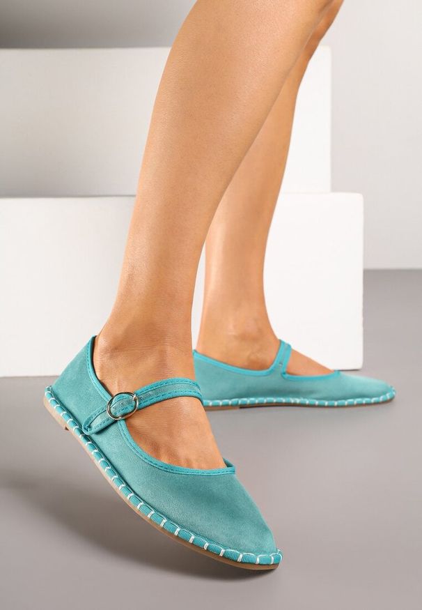 Born2be - Zielone Balerinki Espadryle z Paskiem Ozdobione Przeszyciami Firaniere. Okazja: na co dzień. Zapięcie: pasek. Kolor: zielony. Wzór: aplikacja. Sezon: lato. Styl: casual
