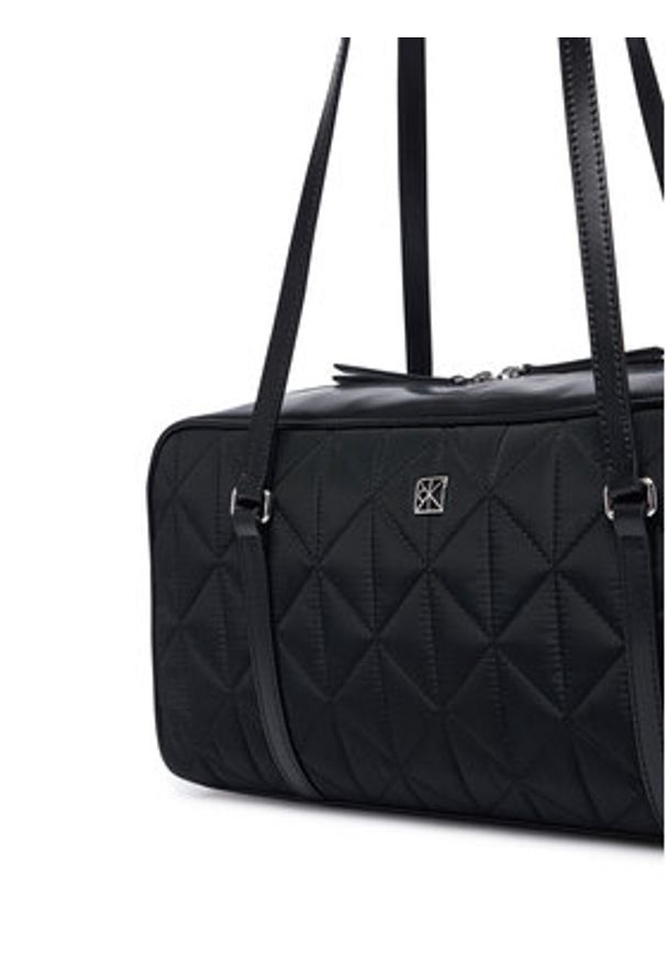 Calvin Klein Torebka Quilted Nylon 2X Strap Camerabag LV04F3651G Czarny. Kolor: czarny