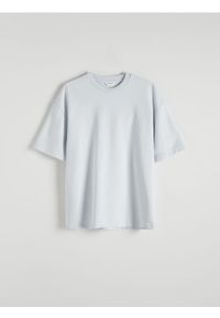 Reserved - Gładki T-shirt oversize - jasnoniebieski. Kolor: niebieski. Materiał: bawełna, dzianina. Wzór: gładki #1