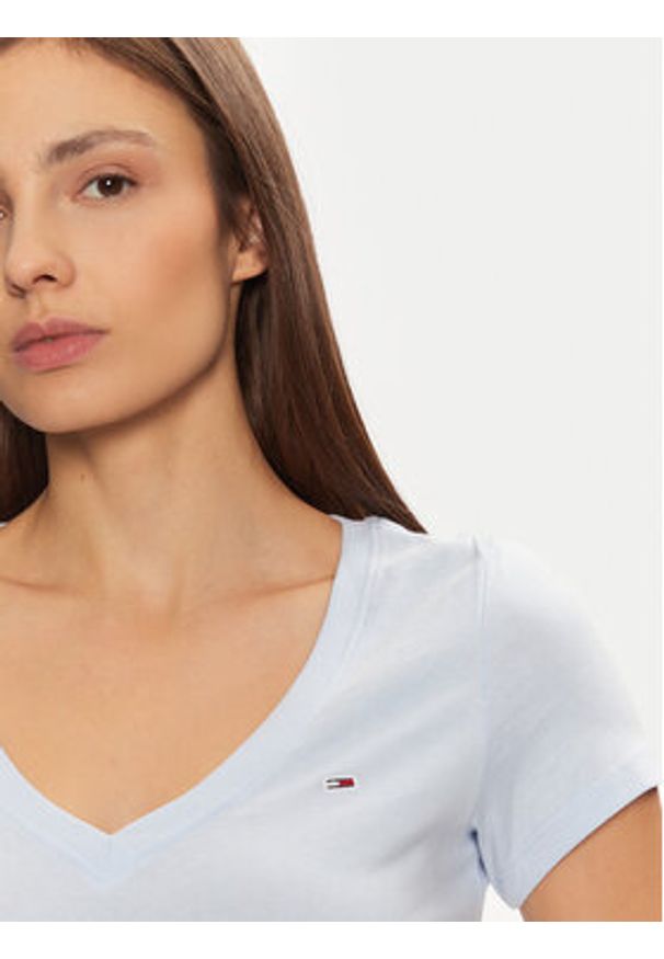 Tommy Jeans T-Shirt DW0DW20458 Błękitny Slim Fit. Kolor: niebieski. Materiał: bawełna