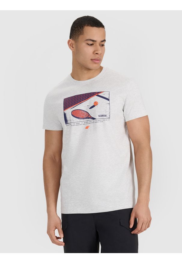 4f - 4F T-shirt regular z nadrukiem męski - szary M. Okazja: na co dzień. Kolor: szary. Materiał: bawełna, materiał, jersey. Długość rękawa: krótki rękaw. Długość: krótkie. Wzór: nadruk. Styl: klasyczny, sportowy, casual