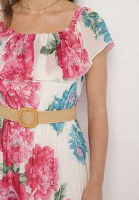 Born2be - Fuksjowa Sukienka Typu Hiszpanka w Kwiaty z Paskiem Sademire. Okazja: na co dzień. Typ kołnierza: dekolt hiszpanka. Kolor: różowy. Wzór: kwiaty. Styl: casual #3