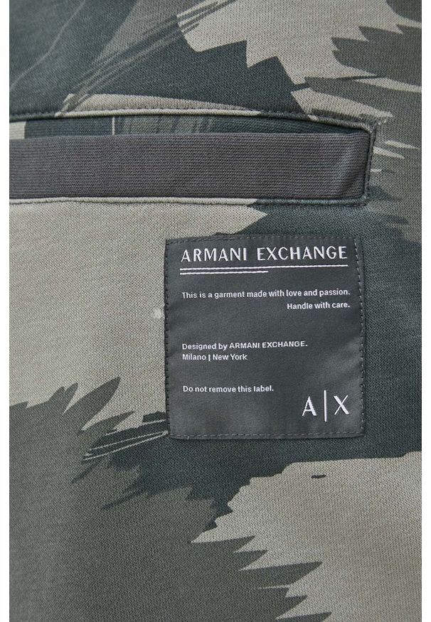 Armani Exchange szorty męskie kolor zielony. Okazja: na co dzień. Kolor: zielony. Materiał: dzianina. Styl: casual