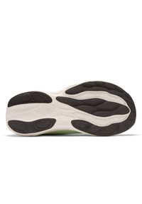 Buty damskie New Balance Fresh Foam 1080 v14 W1080F14 – zielone. Okazja: na co dzień. Kolor: zielony. Materiał: żakard, guma. Szerokość cholewki: normalna. Sport: bieganie, fitness #4