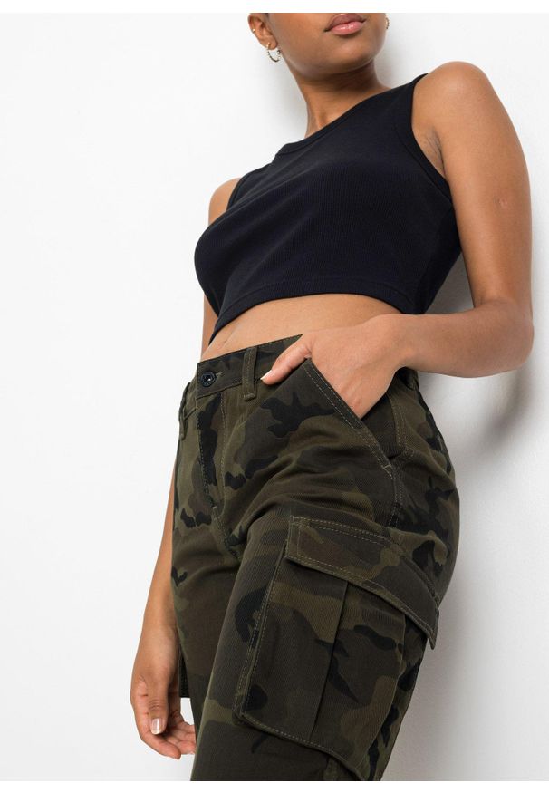 bonprix - Spodnie bojówki z czystej bawełny. Kolor: zielony. Materiał: bawełna. Wzór: moro