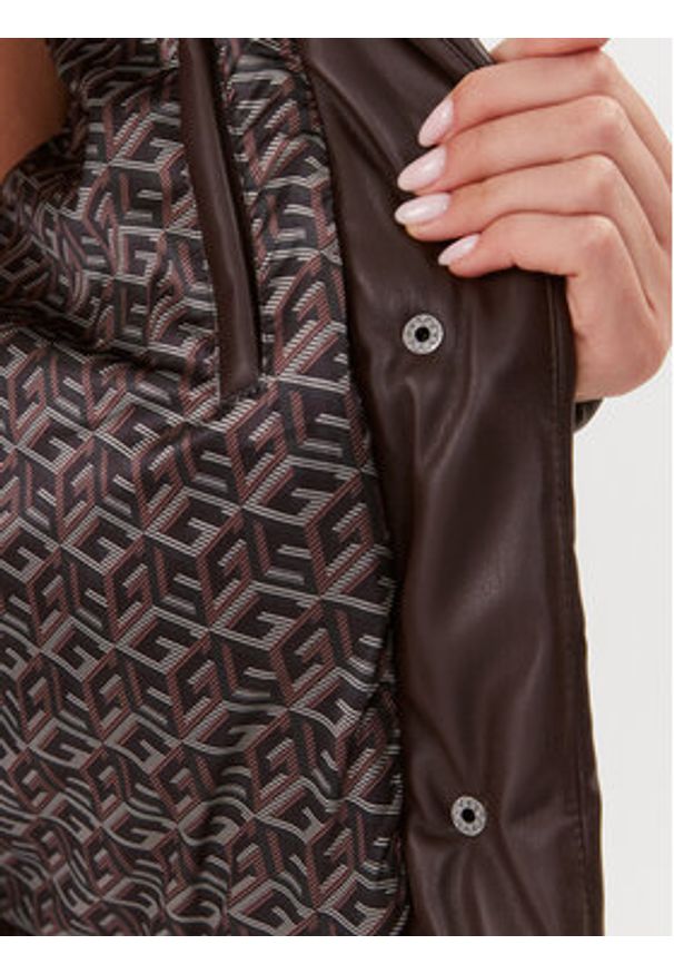 Guess Kurtka zimowa Ivana W3BL12 WFSP0 Brązowy Regular Fit. Kolor: brązowy. Materiał: skóra. Sezon: zima