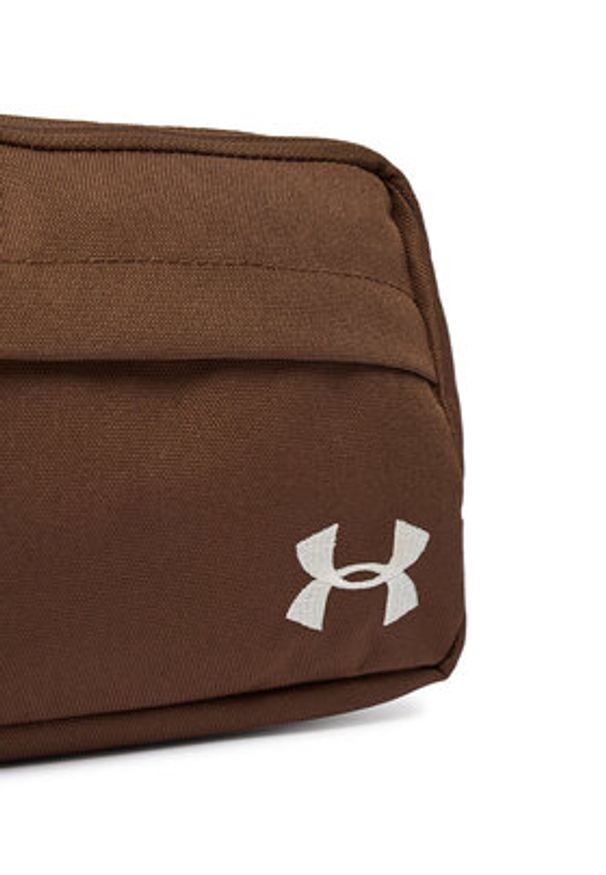 Under Armour Nerka UA Essential Brązowy. Kolor: brązowy. Materiał: materiał