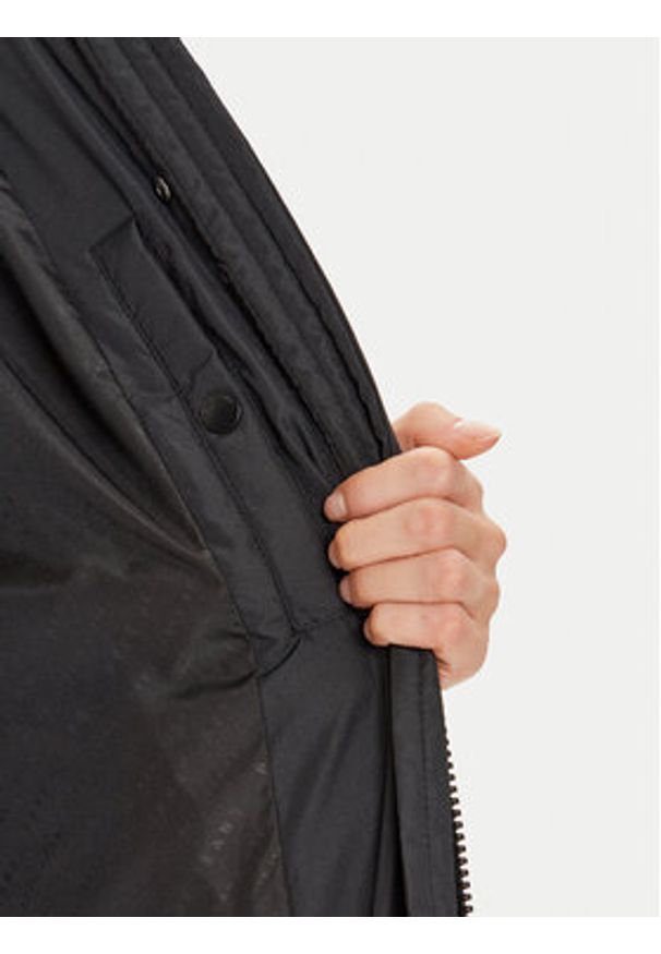 Pepe Jeans Płaszcz zimowy Bibi PL402437 Czarny Loose Fit. Kolor: czarny. Materiał: syntetyk. Sezon: zima