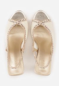 Born2be - Złote Siateczkowe Sandały VICES na Szpilce z Paskiem na Piętę i Cyrkoniami Doriata. Nosek buta: otwarty. Zapięcie: pasek. Kolor: złoty. Wzór: aplikacja. Materiał: skóra, materiał. Sezon: lato. Obcas: na szpilce. Styl: klasyczny. Wysokość obcasa: średni #7