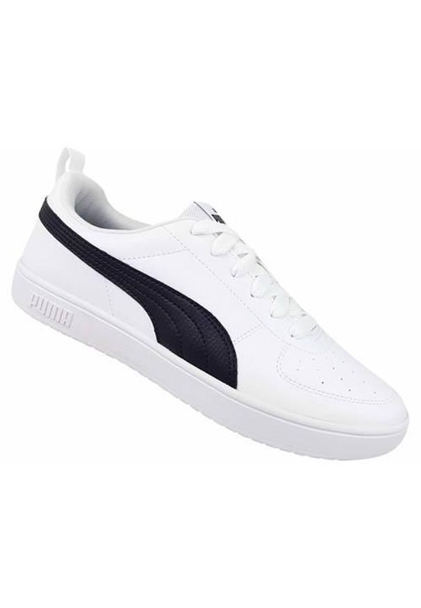 Buty do chodzenia męskie Puma Rickie. Zapięcie: sznurówki. Kolor: biały. Materiał: materiał, syntetyk. Szerokość cholewki: normalna. Sport: turystyka piesza