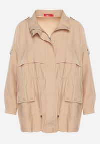 Born2be - Ciemnobeżowa Kurtka Parka z Bawełną Ściągana w Pasie Troczkiem Zapinana na Napy Velethra. Okazja: na co dzień. Kolor: beżowy. Materiał: bawełna. Styl: casual #4