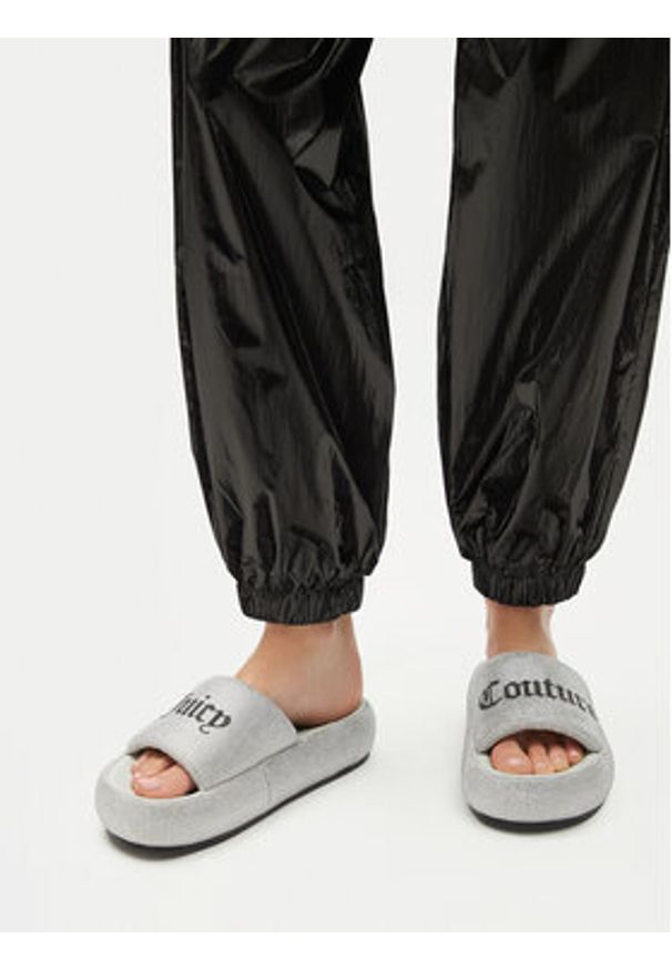 Juicy Couture Klapki WSS21515-04 Szary. Kolor: szary. Materiał: materiał