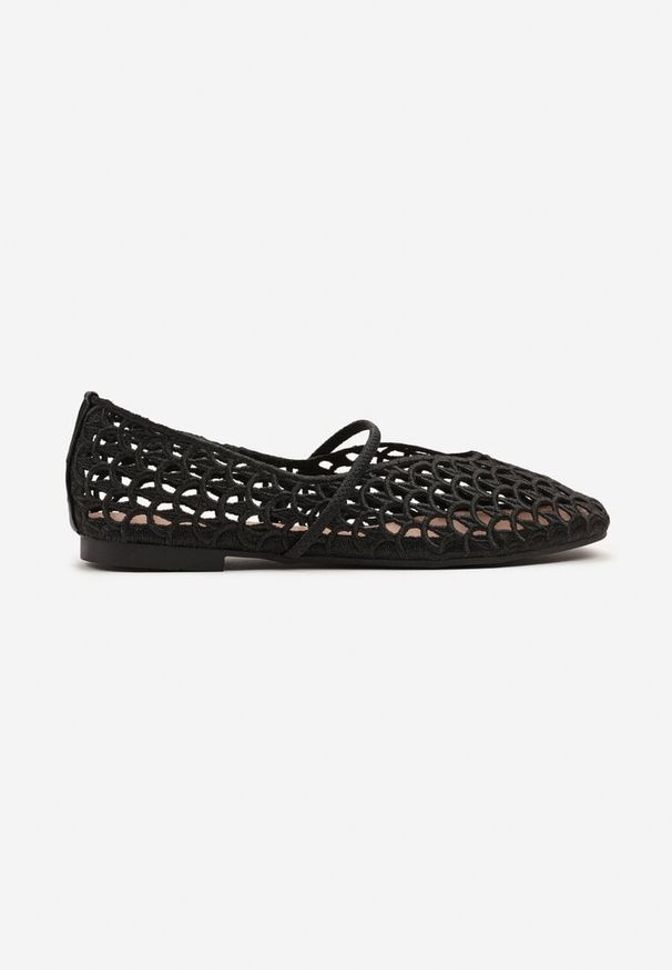 Born2be - Czarne Balerinki Boho z Szydełkową Cholewką z Paskiem Vocele. Okazja: na spacer. Zapięcie: pasek. Kolor: czarny. Szerokość cholewki: normalna. Sezon: lato. Styl: boho