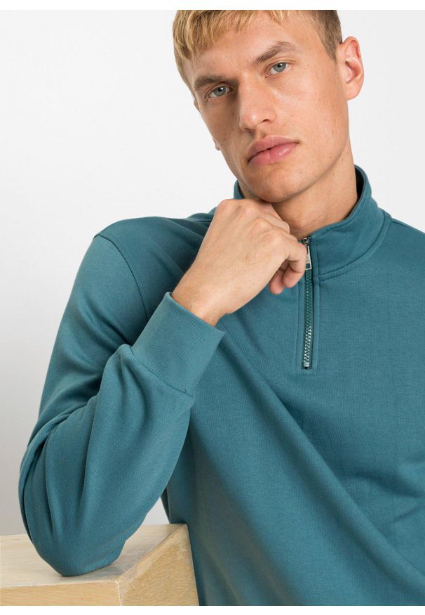 bonprix - Bluza ze stójką. Okazja: na co dzień. Typ kołnierza: kołnierzyk stójkowy. Kolor: niebieski. Styl: casual