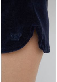 Superdry szorty damskie kolor granatowy gładkie medium waist. Kolor: niebieski. Materiał: welur. Wzór: gładki