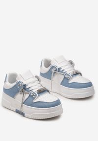 Renee - Niebieskie Sneakersy na Platformie Ozdobione Cyrkoniami Uraians. Kolor: niebieski. Wzór: aplikacja. Obcas: na platformie