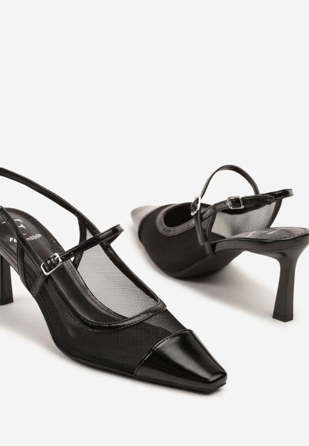 Renee - Czarne Sandały na Szpilce Slingback z Transparentną Cholewką Eviralli. Nosek buta: szpiczasty. Zapięcie: sprzączka. Kolor: czarny. Materiał: jeans. Obcas: na szpilce. Styl: wizytowy, klasyczny, elegancki. Wysokość obcasa: średni