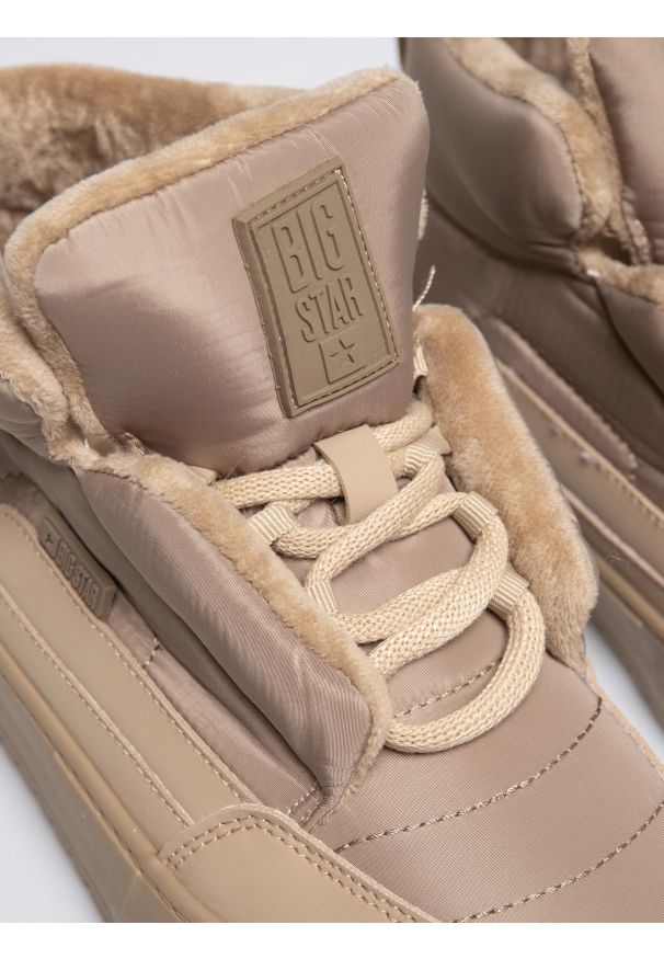 Big-Star - śniegowce damskie beżowe OO274A532 801. Okazja: na co dzień. Nosek buta: okrągły. Kolor: beżowy. Materiał: materiał. Sezon: zima. Styl: casual