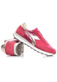 Buty do chodzenia damskie Diadora Koala Xmas. Zapięcie: sznurówki. Kolor: czerwony. Materiał: guma, syntetyk, tkanina, materiał. Szerokość cholewki: normalna. Sport: turystyka piesza